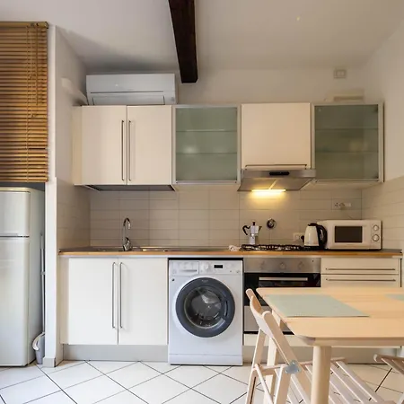 Market Loft I *